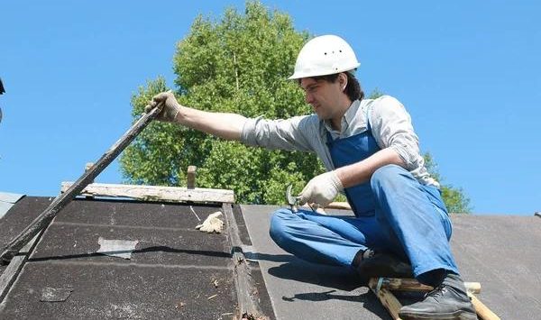 Top Signs You Need a Roofing Contractor in Las Vegas