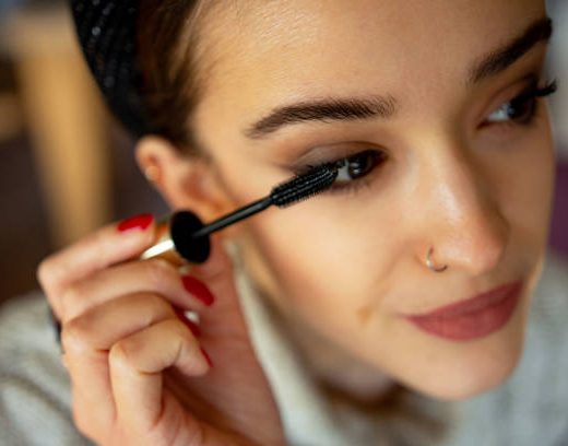 Customize Your Lash Look with Vibely Mascara's Two Brush Options