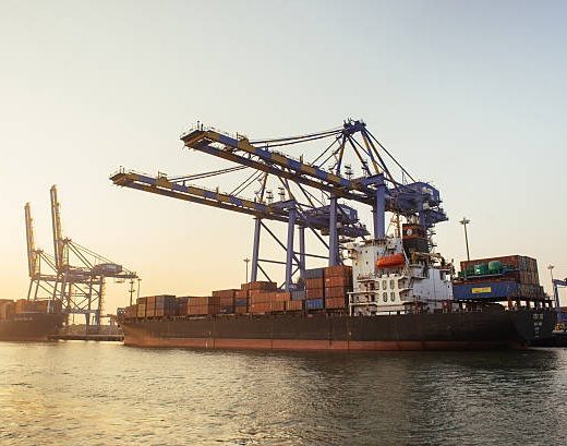 Shipping to USA from Canada Cost, Delivery & Tracking