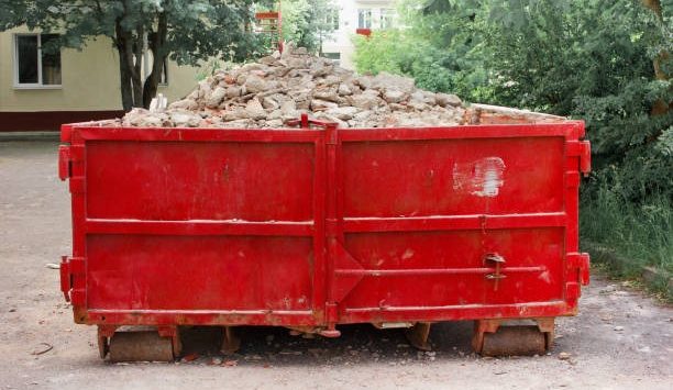 Roll Off Dumpster Rental for Contractors & DIY Projects
