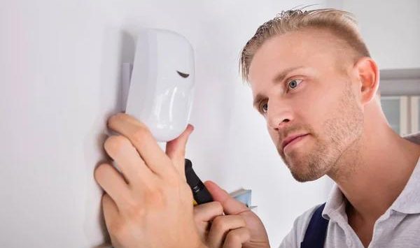 Burglar Alarm Installation A Complete Guide for Homes and Businesses