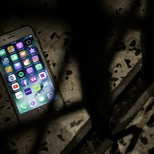 Why I Risked My Perfectly Good Phone for an iphone jailbreak