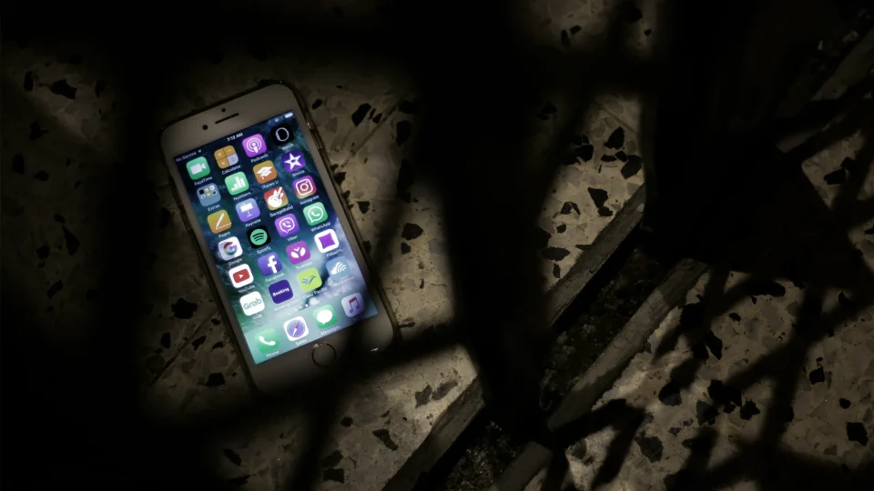 Why I Risked My Perfectly Good Phone for an iphone jailbreak